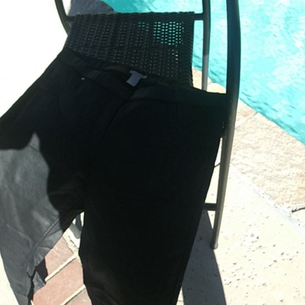Clothing - Picture 7 of 7